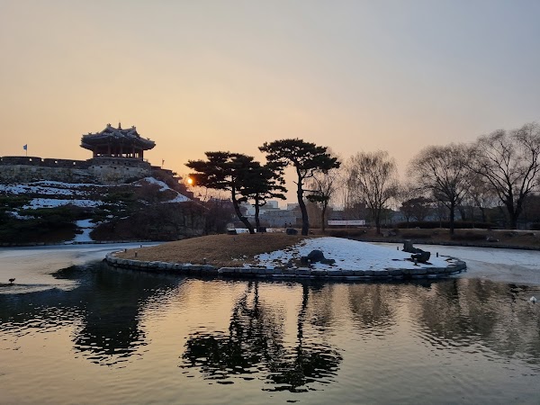 Yongyeon 4