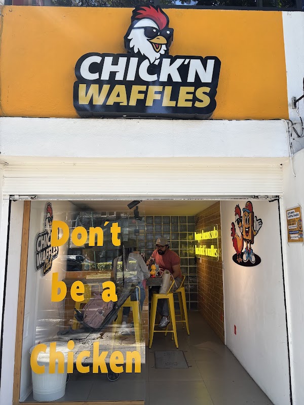 Chick’n Waffles 1
