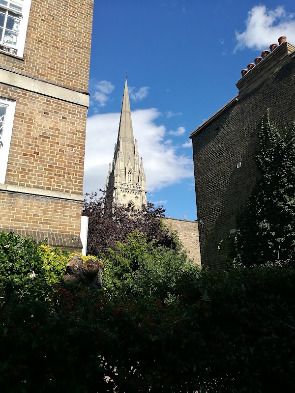 Kensington Church Walk 3