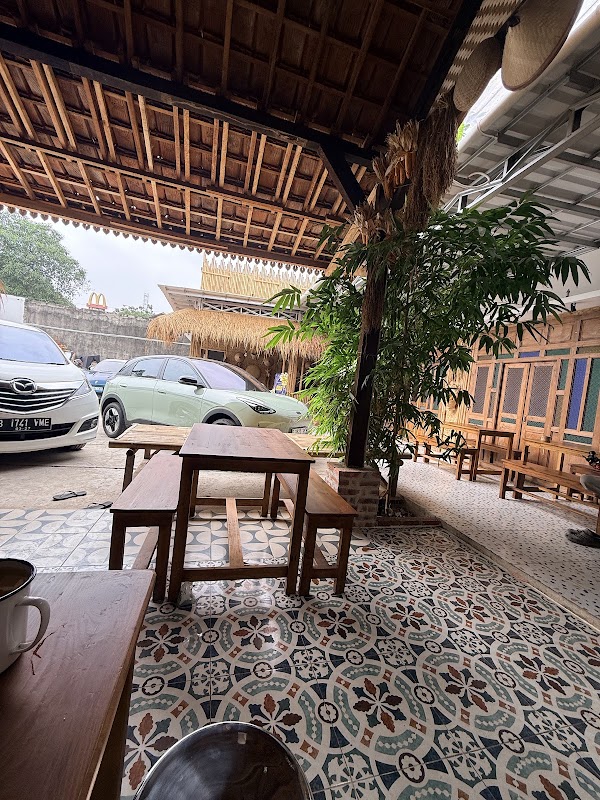 Uih Ka Imah Cipondoh 1