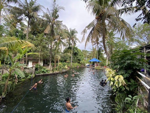 Pemandian Tirta Ujung