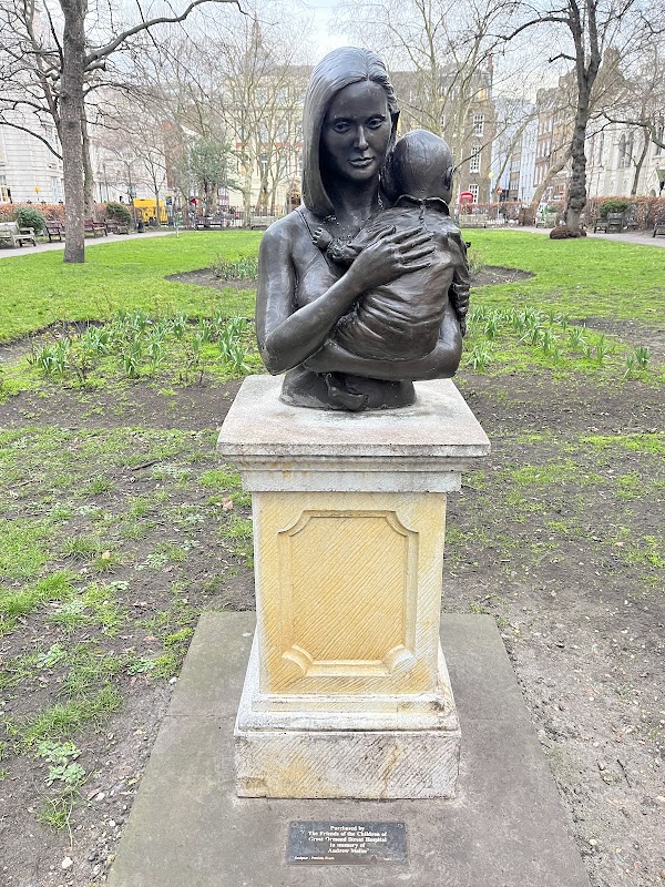 Queen Square Gardens 4
