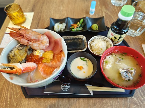 Itoshima Seafood Restaurant Futamigaura 4