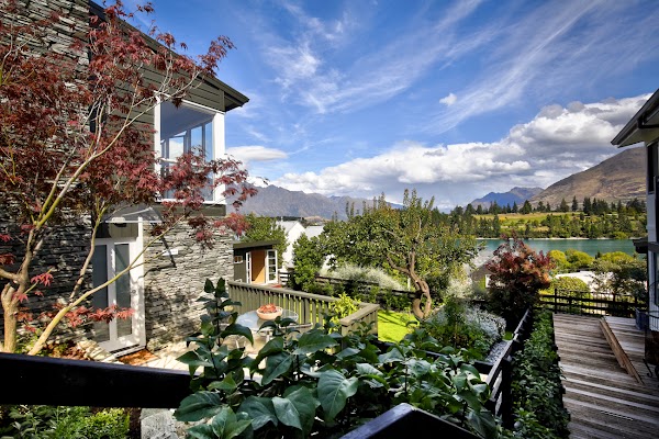 Stay of Queenstown