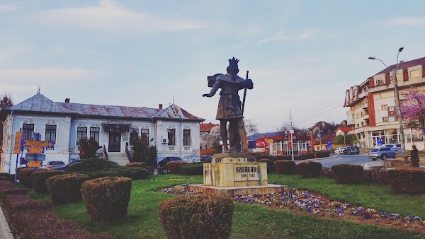 Curtea de Argeș 4