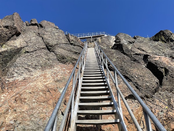 Sierra Buttes Fire Lookout 1
