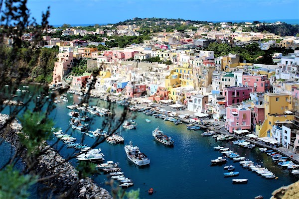 Marina di Corricella 5