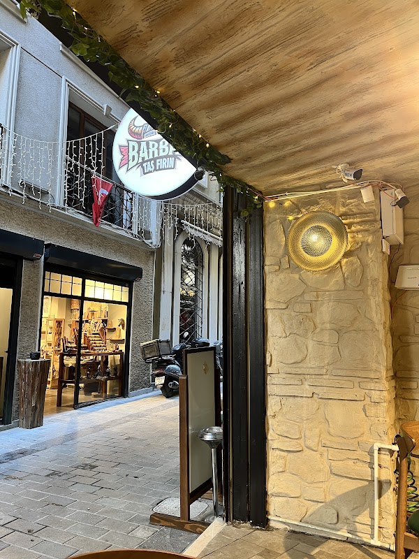 BARBAR TAŞ FIRIN LAHMACUN & PİDE