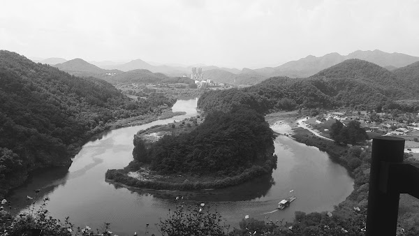 Yeongwol Korean Peninsula Cliffs 4