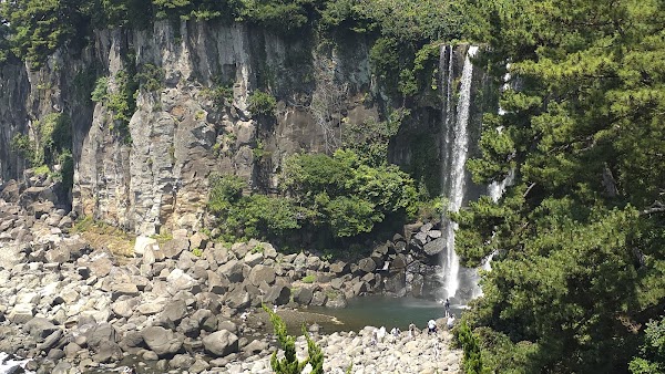 Jeongbang Waterfall 4
