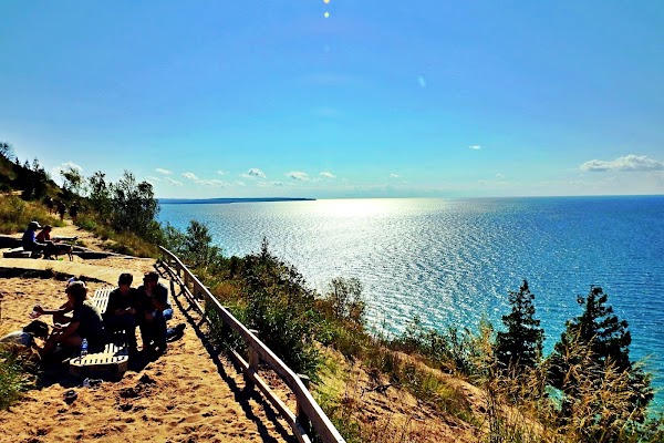 Empire Bluff Trail 4