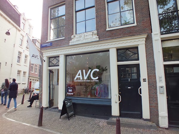 AVC | AMSTERDAM VINTAGE CLOTHING