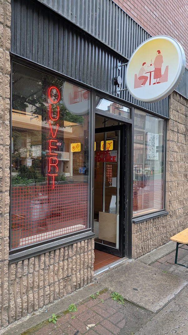 Cadence Café 5