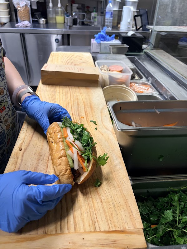 Banh Mi Nem 4