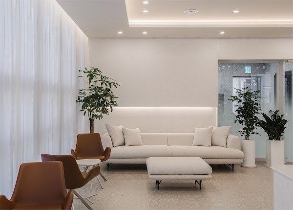 Cell The Young Clinic