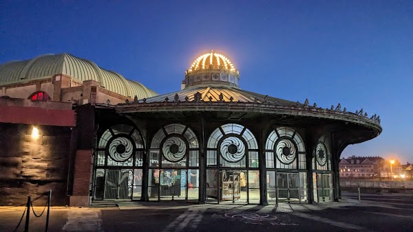 The Carousel Building 2