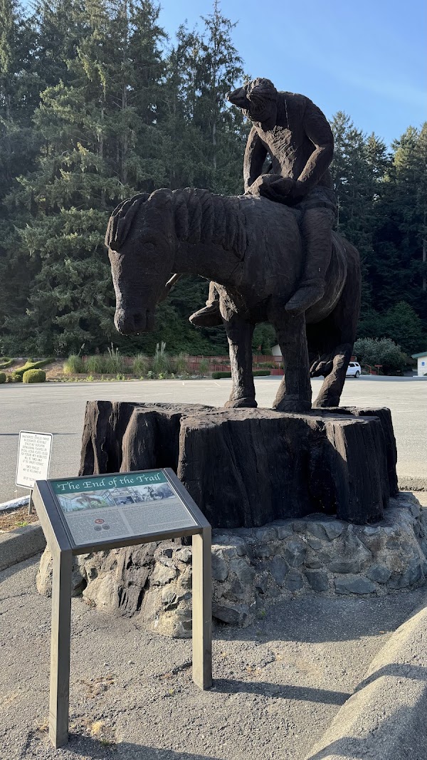 Paul Bunyan and Babe the Blue Ox sculptures by Ann Cooper and Ward Berg 4