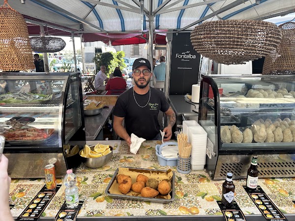 Syracuse Food market