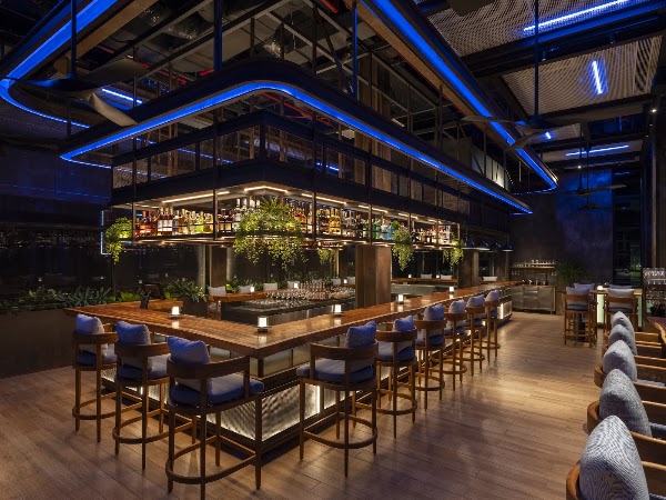 @21 Rooftop Bar