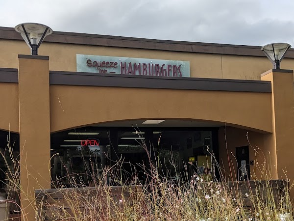 Squeeze Inn Hamburgers 1