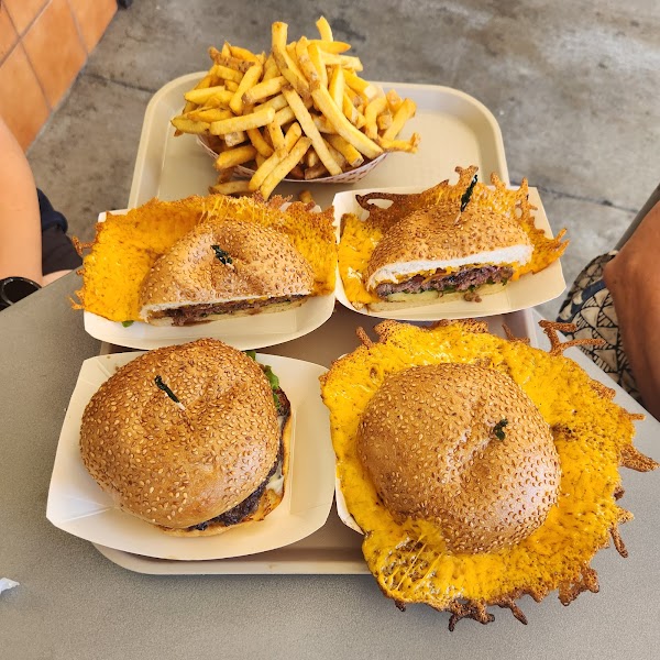 Squeeze Inn Hamburgers 4