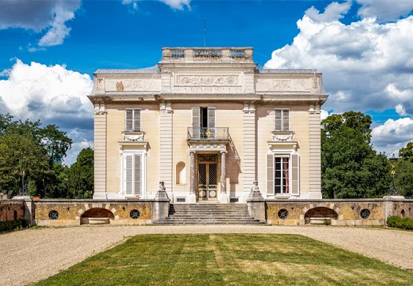 Château de Bagatelle 1