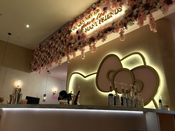 Hello Kitty® Café