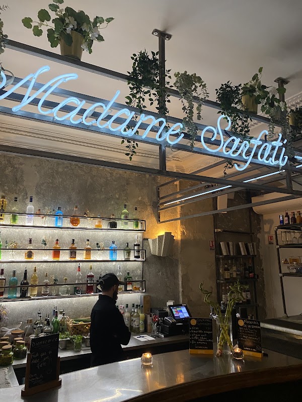 Madame Sarfati Comedy Club