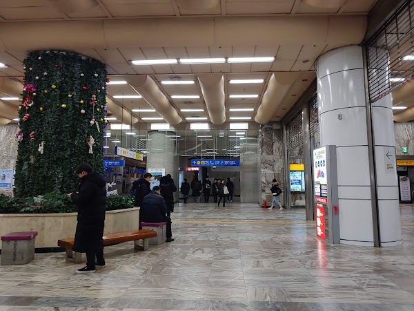 강남구청역