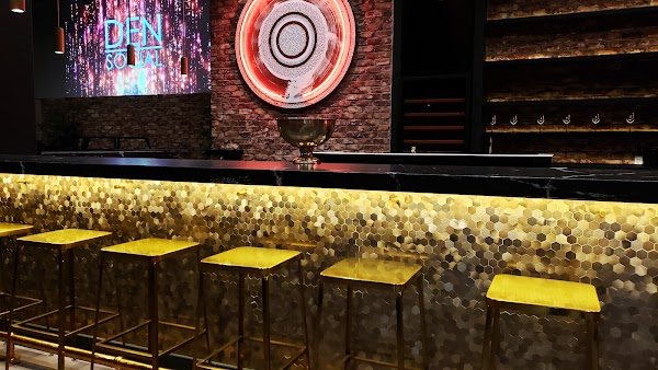 Den Social Lounge