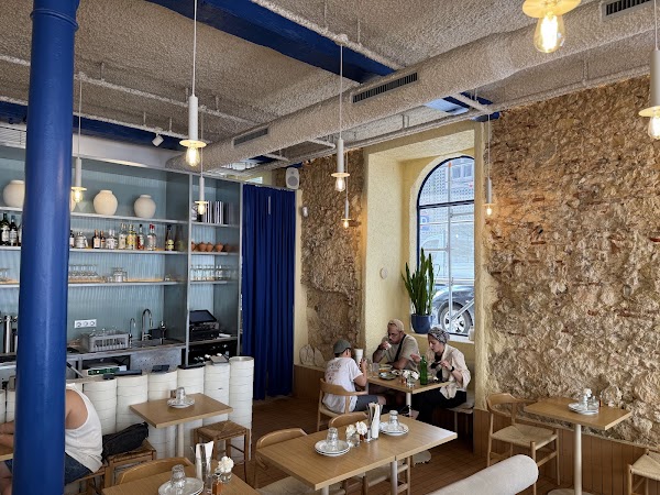 Kefi Bistro 3