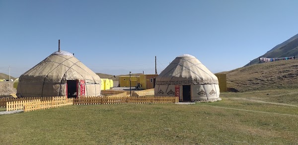 Achik Tash Glamping