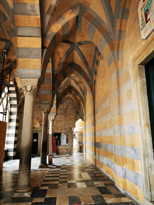Paradise Cloister 3