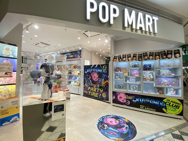 POP MART Tokyo: The Ultimate Toy Pilgrimage 🔫🎈 19