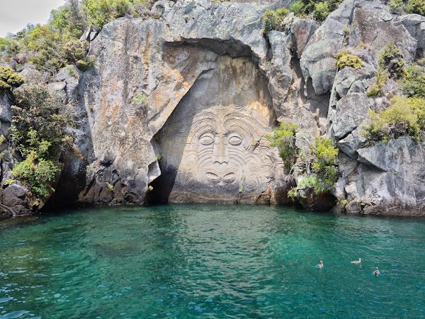 Ngātoroirangi Mine Bay Māori Rock Carvings 5