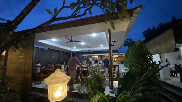 Seafood Bu Rini