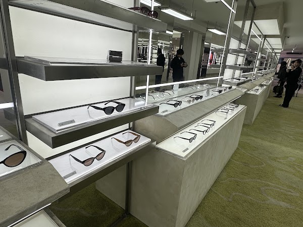 DOUBLE LOVERS SEONGSU FLAGSHIP STORE 2