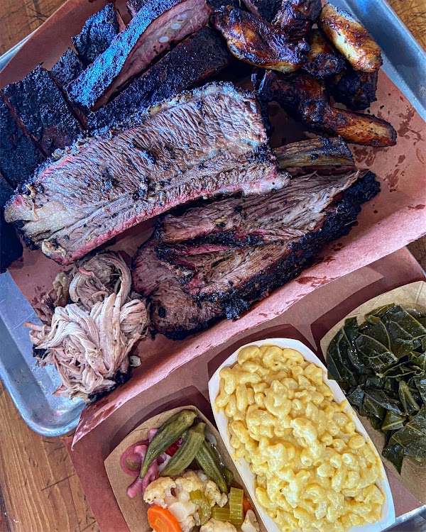 Red White & Que Smokehouse 5