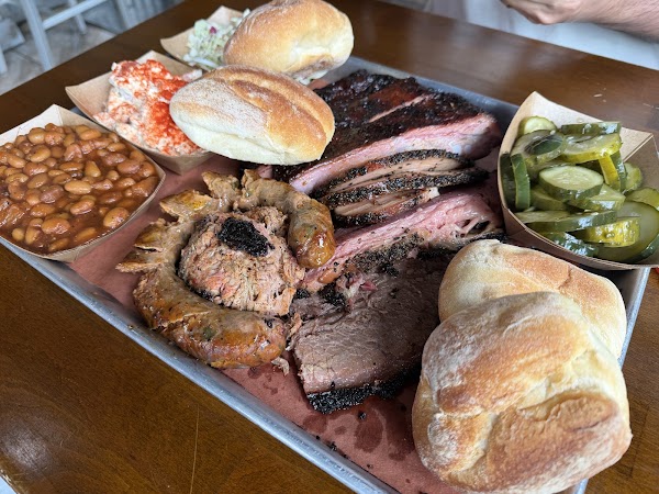 Red White & Que Smokehouse 4