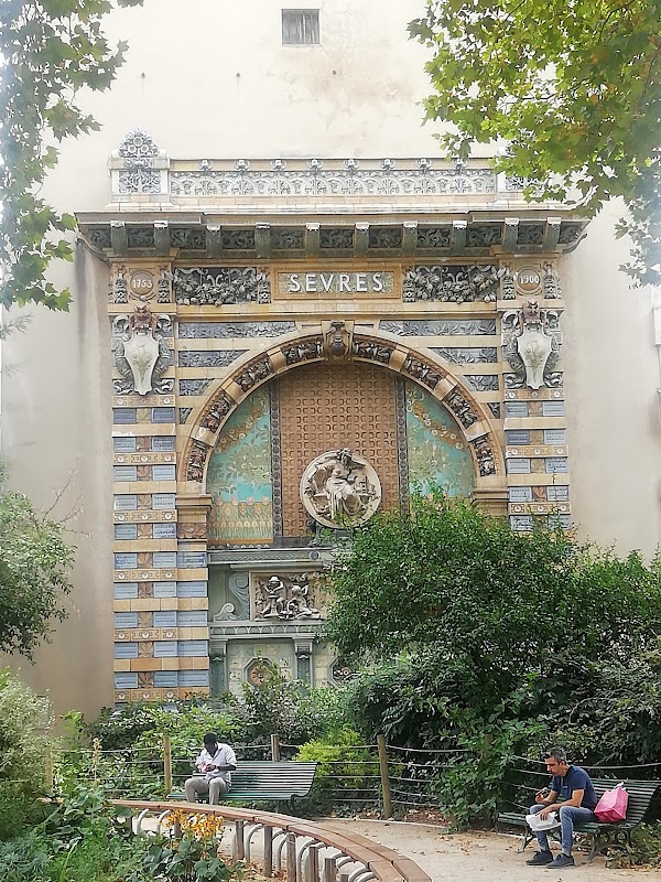Square Félix Desruelles 1