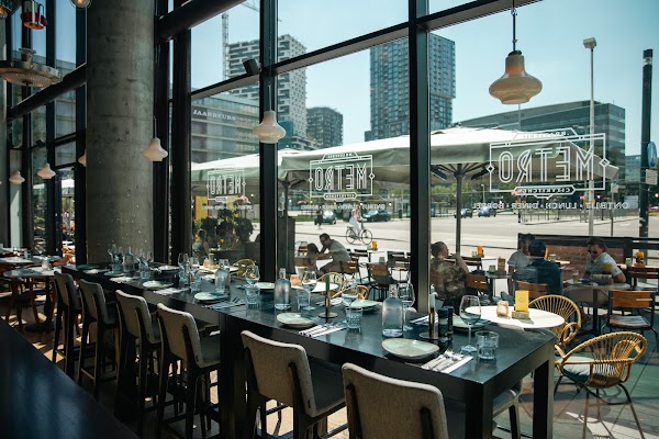 Restaurant Metro City Kitchen 3