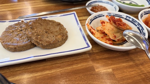 Nampo Seolleongtang 4
