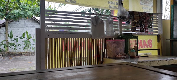 Gendhis Resto Jalan Kabupaten 1