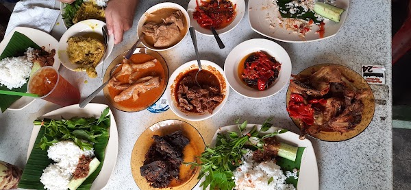 Masakan Padang Asli Kampung Baru 5