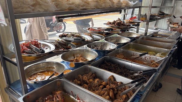 Masakan Padang Asli Kampung Baru 4
