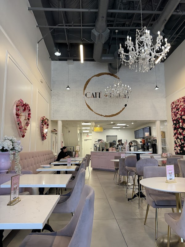 Café Lola 3