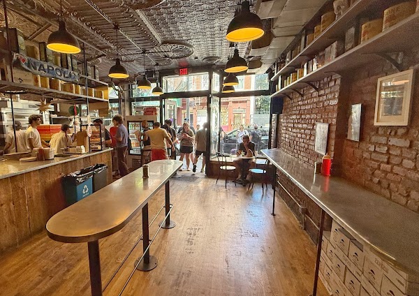 L’industrie Pizzeria West Village 5