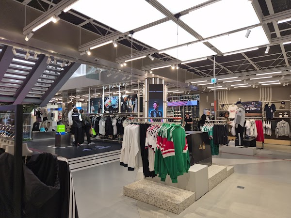 adidas Originals Myeongdong 5