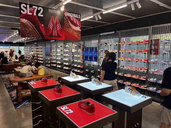 adidas Originals Myeongdong 4