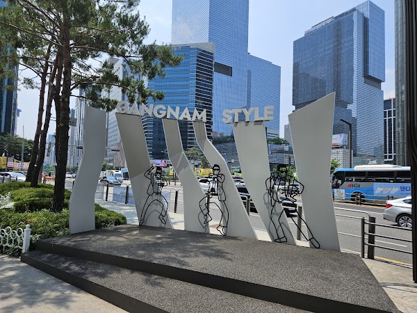 Gangnam Style Horse Dance Stage
